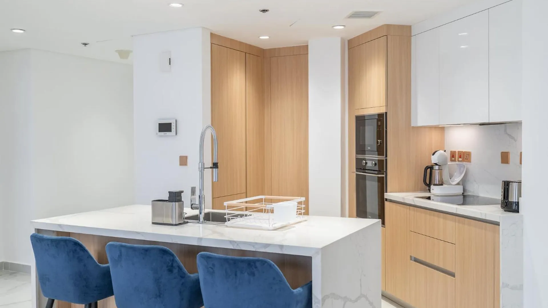 2 Bedroom With Beautiful Full Palm Waters Views Dubaj