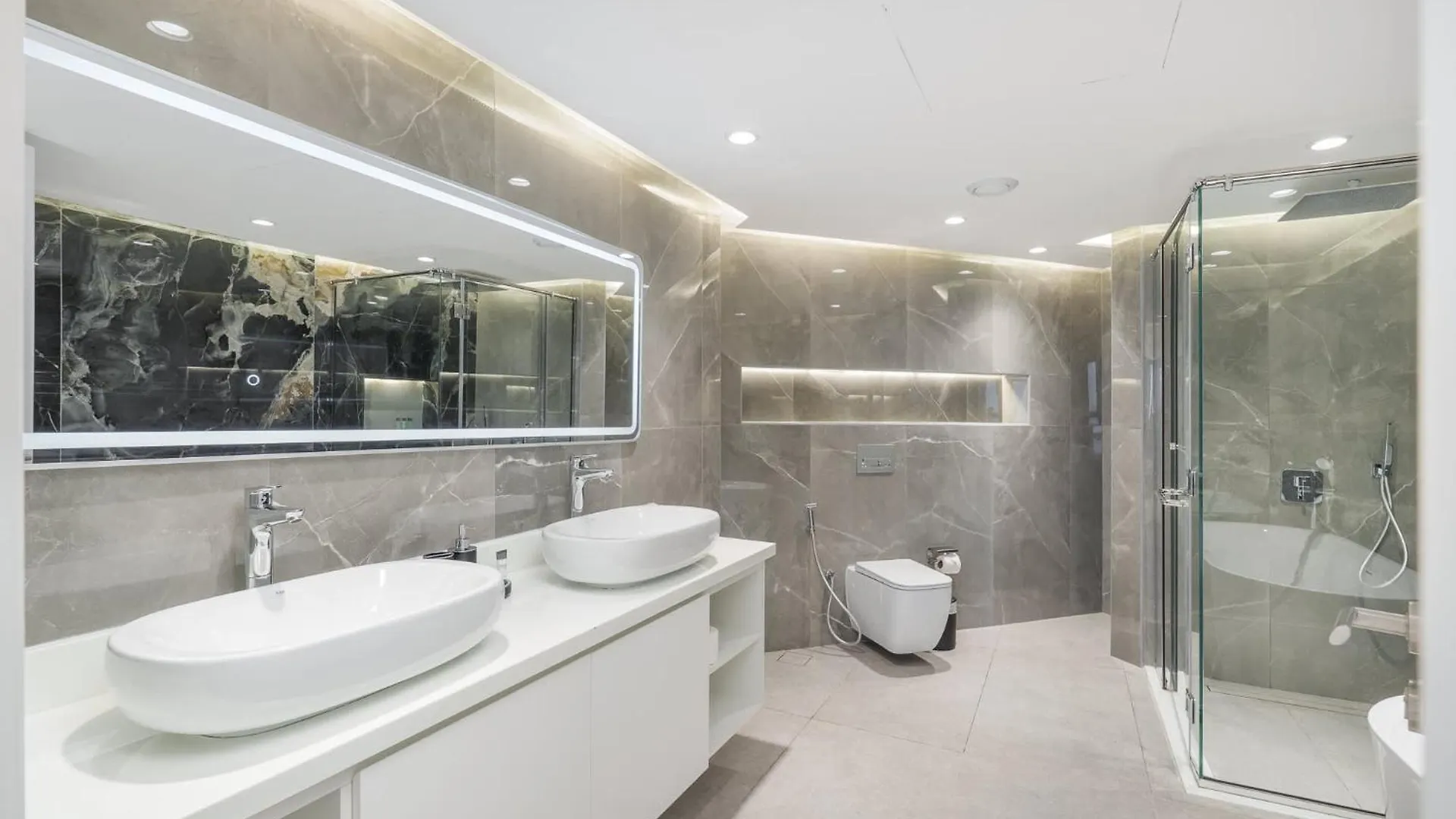 2 Bedroom With Beautiful Full Palm Waters Views Dubaj Egyesült Arab Emírségek